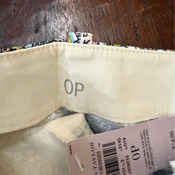 Ann Taylor Carnegie Crop Capris in Multicolor Paisley Pattern - Picture 3 of 13